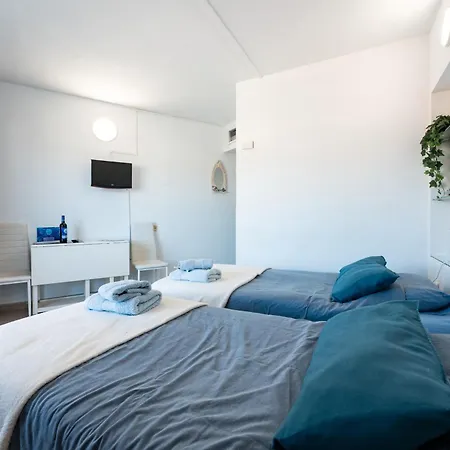 Fuengirola Suites Apartment *